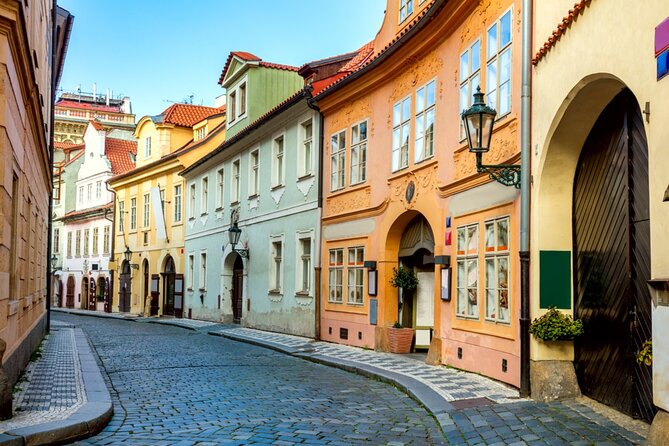 Prague: Alchemy & Dark Arts Exploration Game Tour - Starting beside the Franz Kafka rotating head