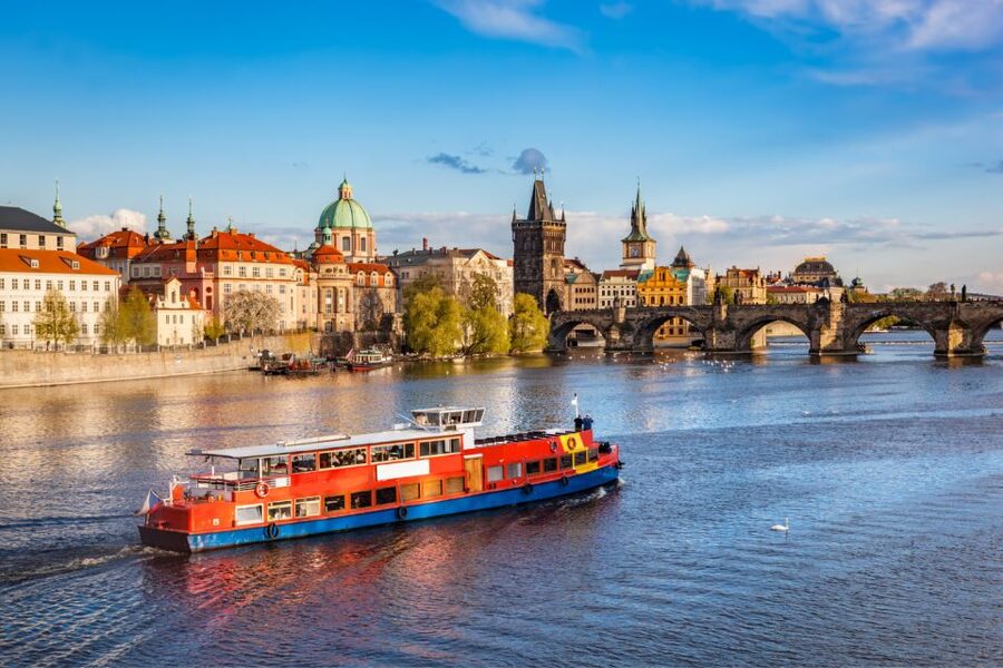 Prague: Scavenger Hunt Self-Guided Tour - Key points at a glance