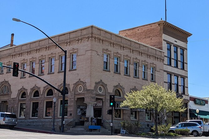 Prescott Scavenger Hunt Walking Tour and Game - Courthouse Square gives you the town’s center