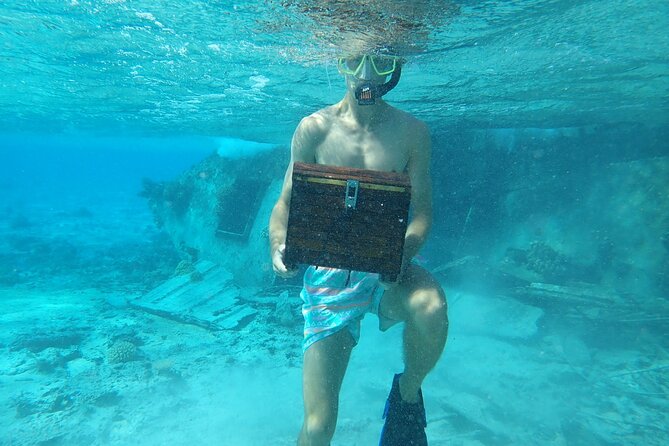 Private 4 Hours Reef Discovery Luxury Private Treasure Hunt in Bora Bora - Why this treasure hunt works so well for families