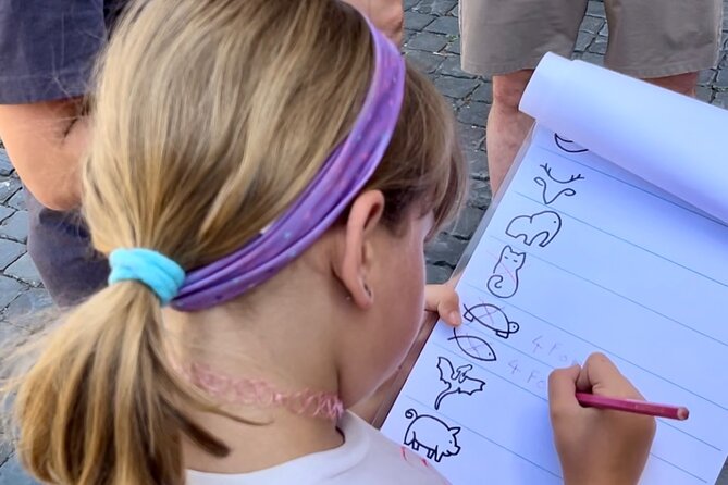 Private Family Scavenger Hunt & Art Lab Tour– Rome Landmarks - Meeting AJ beneath the elephant statue