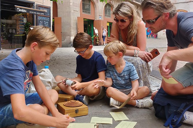 Private Family Treasure Hunt | Guided, fun & 100% Offline | Xventura Barcelona - Why This Family Hunt Works