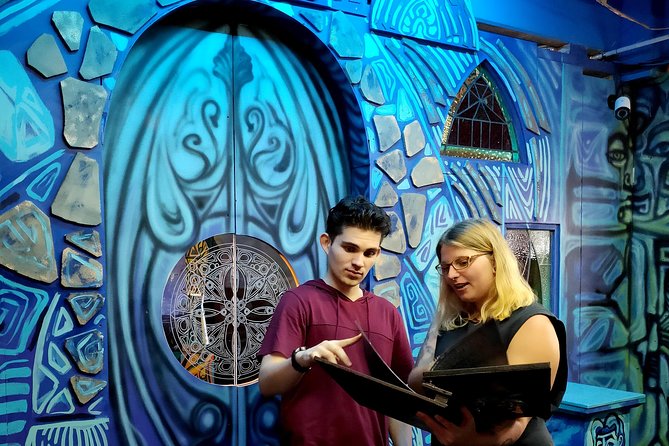 Private Group Puzzle-Solving Adventure Game: Atlantis - The Atlantis story gives the room a clear purpose