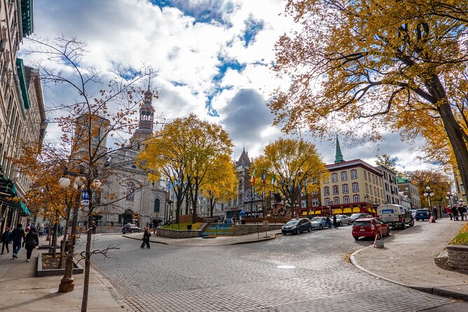 Quebec City Scavenger Hunt and City Highlights Walking Tour - Place Royale and the Fresque des Quebecois