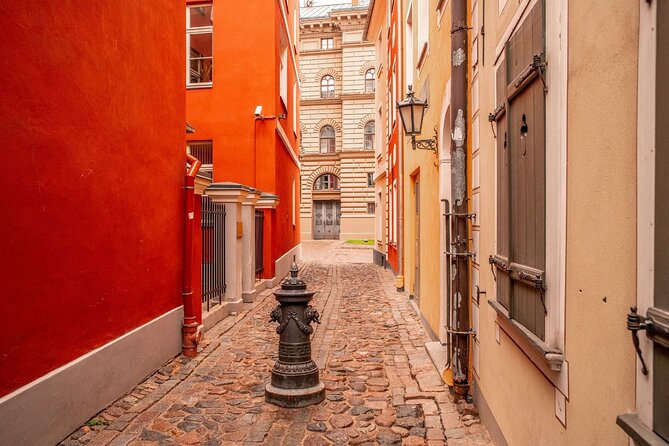Riga Scavenger Hunt and Highlights Self Guided Audio Tour - St. Peter’s Church and Riga’s central landmarks