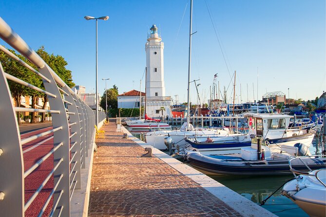 Rimini Scavenger Hunt and Highlights Self Guided Audio Tour - Eight stops, with a good mix of Rimini