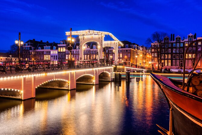 Romantic Amsterdam: Fairytale or Tragedy? Self-Guided PuzzleQuest - Solving the clue at Staalmeestersbrug