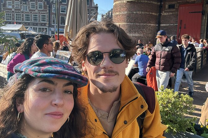 Romantic Amsterdam: Fairytale or Tragedy? Self-Guided PuzzleQuest - Following the story to the Bredero Monument