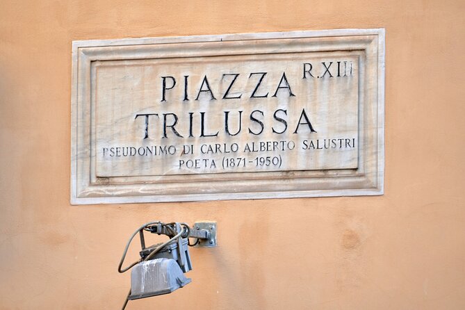 Rome: Hidden Treasures of Trastevere Self-Guided Puzzle Quest - In Trastevere House and the lane by Santa Maria