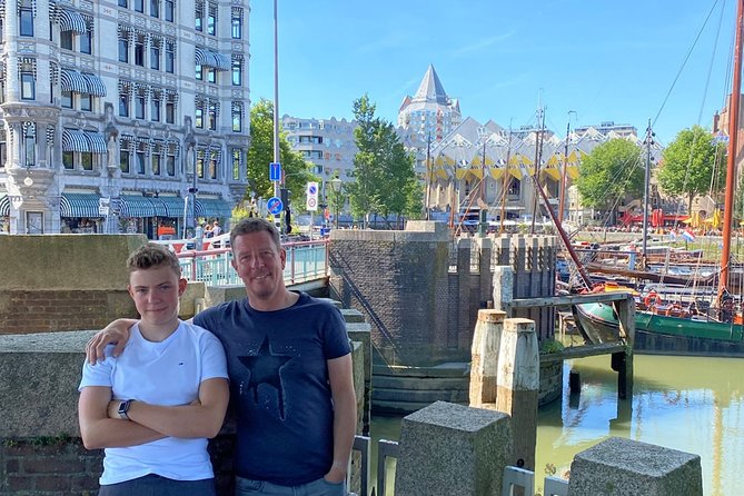 Rotterdam Highlights & Spies: Interactive City Game - Starting at Rotterdam Central Station
