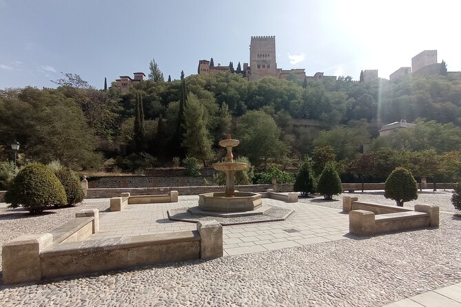 Royal Secrets of Granada: Self-Guided Dynasty Puzzle Quest - How the royal puzzle works