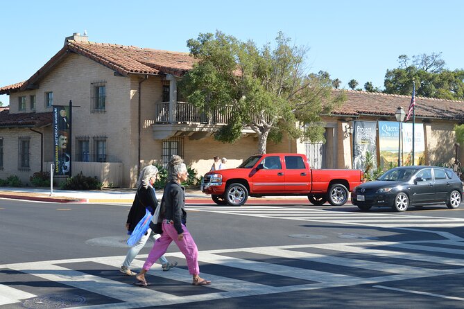 Santa Barbara Scavenger Hunt Walking Tour and Game - Price, group size, and what you actually receive
