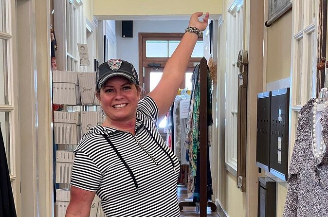 Saugatuck Showdown Scavenger Hunt - Clues, local interaction, and photo challenges