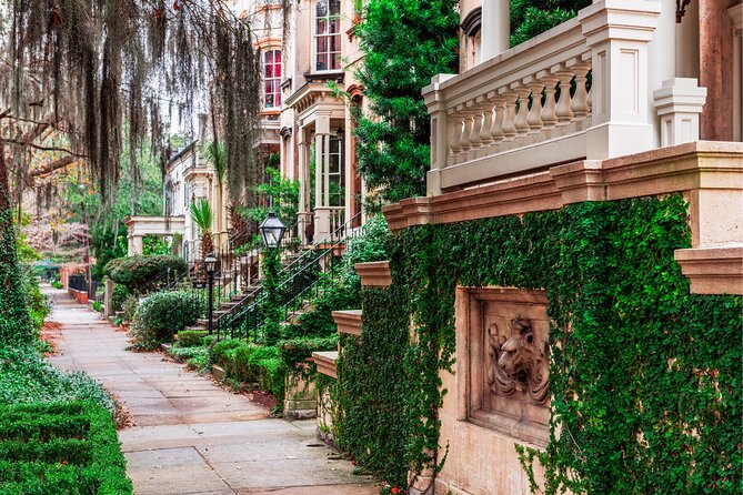 Savannah Scavenger Hunt and Highlights Self Guided Audio Tour - Key points at a glance