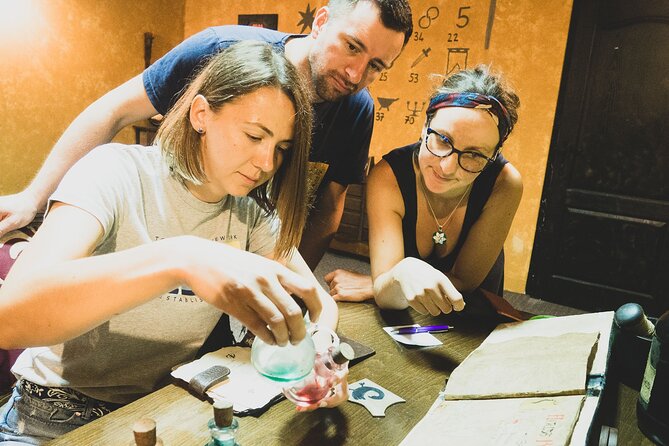 Save King's Landing - In search of Wildfire | Escape Room Brasov - Why Game of Thrones Fans Get Extra Flavor