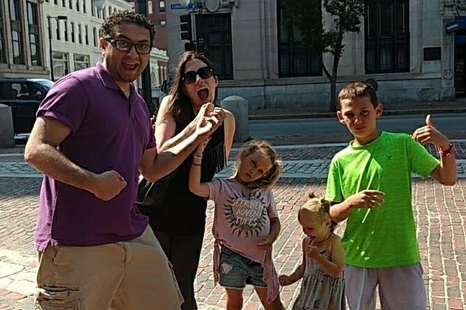 Scavenger Hunt Adventure in Ottawa by Crazy Dash - Starting at 100 Elgin Street