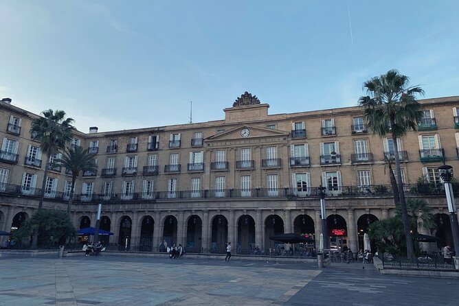 Secrets of Casco Viejo: Self-Guided Puzzle Adventure in Bilbao - Palacio Yohn and the old Bolsa building