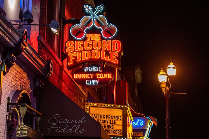 Self Guided Adventure Game Walking Tour - A Nashville walk with a mystery-game twist