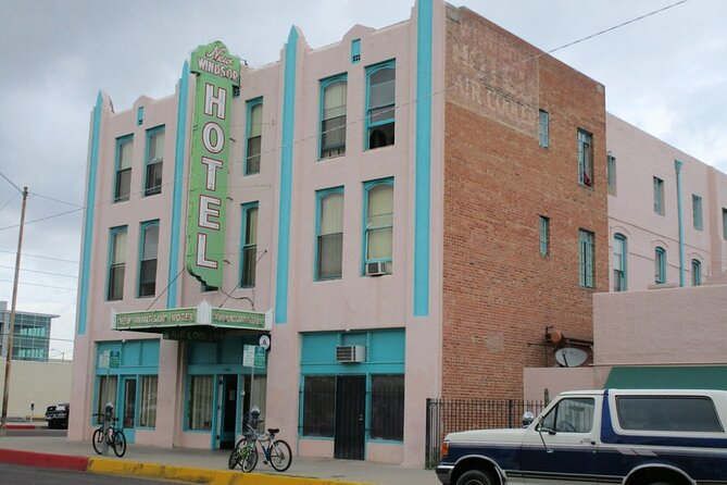 Self-Guided Arizona Scavenger Hunt: Arizona's Capitol Sights - Grace Court School and Evans House