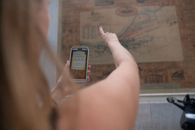 Self Guided Santander Scavenger Hunt - Key points at a glance