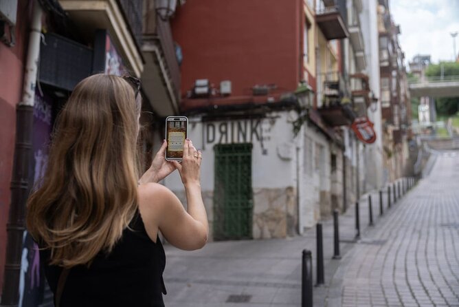 Self Guided Santander Scavenger Hunt - From city streets to lesser-known corners