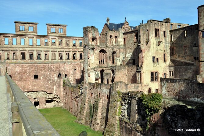 Self Guided Scavenger Hunt and Tour in Heidelberg - Why the pause feature matters