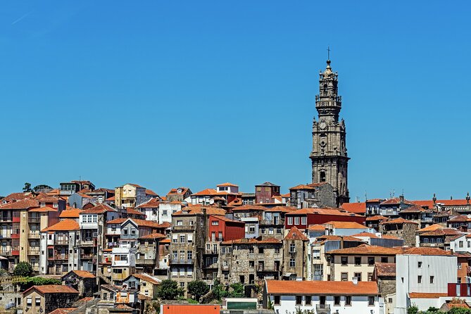Self-Guided Scavenger Hunt and Tour in Porto - Livraria Lello and the limits of the low price