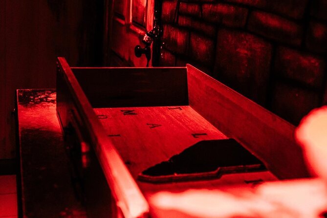 Serial Killer Escape Room in Charleston - The Serial Killer theme and its tone