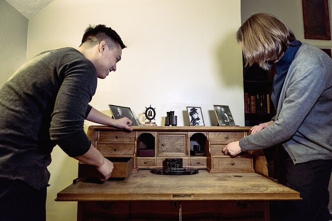 SHERLOCK Escape Room - Price, group size, and practical value