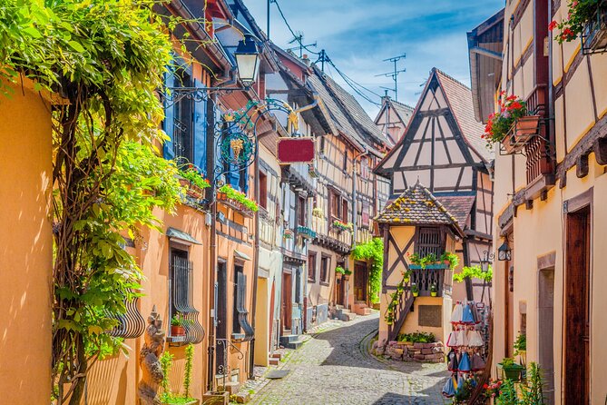 Strasbourg Scavenger Hunt and Highlights Self-Guided Audio Tour - Strasbourg scavenger hunt at a glance