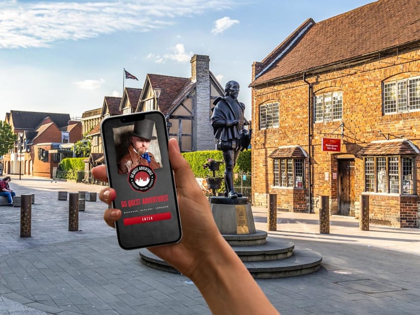 Stratford-upon-Avon: City Walking Tour & Exploration Game - Stratford’s Shakespeare sites, seen at walking speed