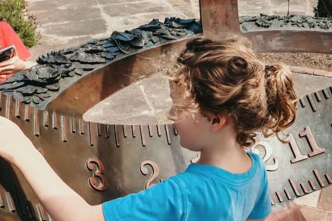 Sydney - The Mad Botanist Scavenger Hunt For Kids & Families. - Learning plant facts without a classroom