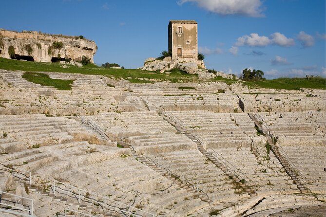 Syracuse Scavenger Hunt & Highlights Self Guided Audio Tour - Fountain of Diana and the heart of Ortigia