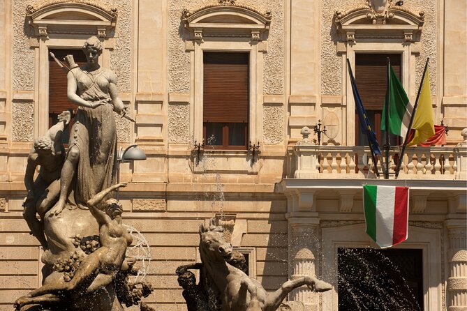 Syracuse Scavenger Hunt & Highlights Self Guided Audio Tour - Mercato di Ortigia: build in time for a real break