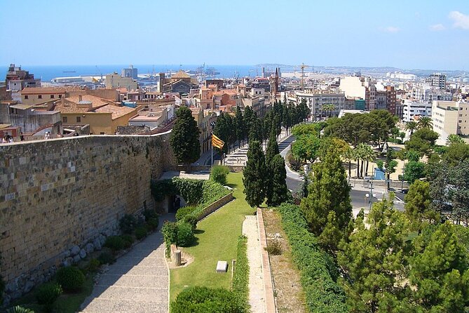 Tarragona Scavenger Hunt and Highlights Self Guided Audio Tour - How the puzzles and audio work