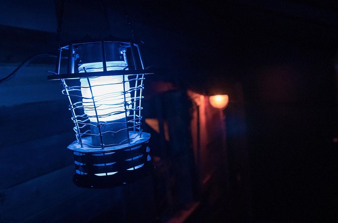 The Cabin Escape room experience in Las Vegas - Entering a set built like a real cabin