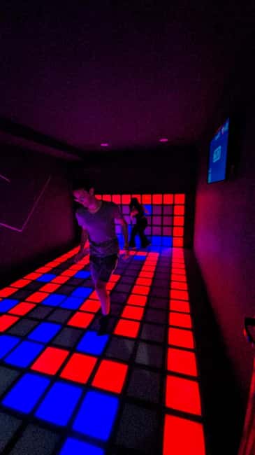 The Floor is Lava in Tirana Escape Room - Why Floor is Lava works in central Tirana