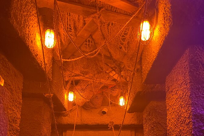 The Forbidden Tomb Escape Game - Clues, effects, and the role of staff