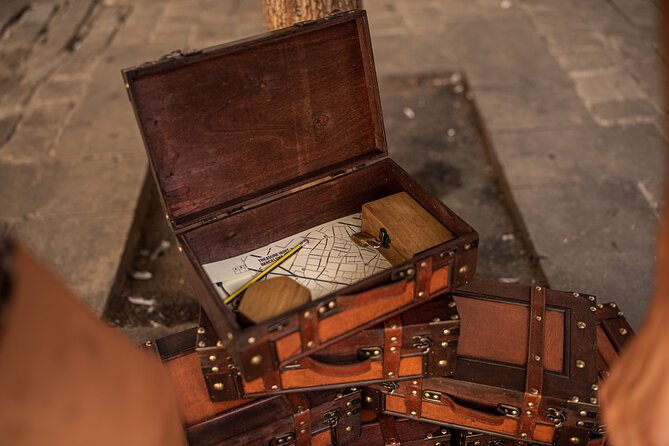 The Goldheist - Private City Escape Game in Barcelona - What the private format is worth