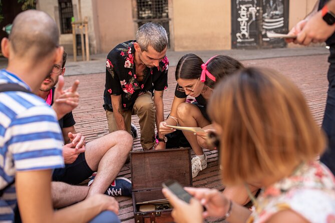 The Goldheist - Private City Escape Game in Barcelona - Passatge Sert: a change of scale