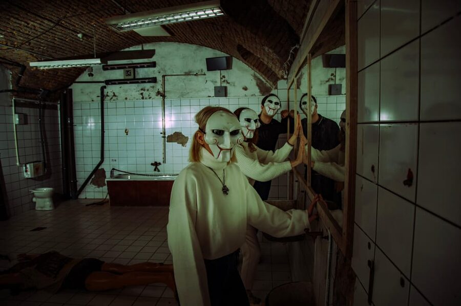 The Real Saw | Escape Room by PÁNiQ SZOBA - The first 15 minutes: pressure before progress