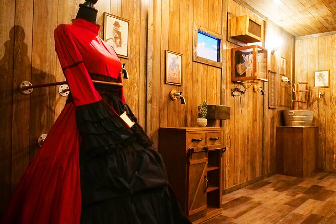 The Train Heist Adventure Escape Room - Getting the mission briefing