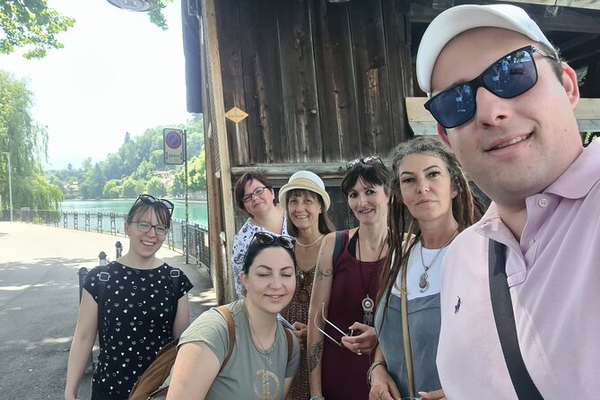 Thun Scavenger Hunt and Sights Self-Guided Tour - Photo tasks that change the pace
