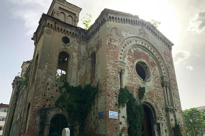 Time Travel to Ottoman Vidin: Exploration Game and Tour - Pazvantoglu Mosque and the Ottoman thread