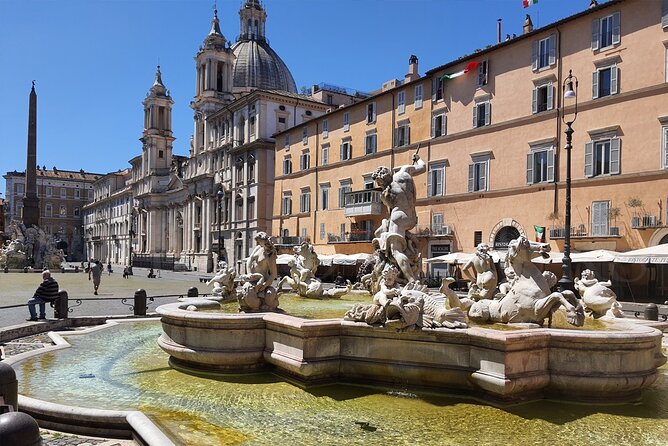Trevi Pantheon and Spanish Steps Treasure Hunt for Kids & Families in Rome - Piazza Colonna and the Column of Marcus Aurelius