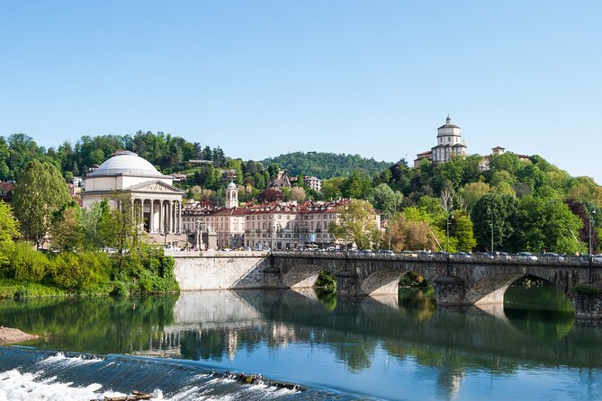 Turin Scavenger Hunt and Highlights Self Guided Audio Tour - Piazza San Carlo, Turin’s grand pause