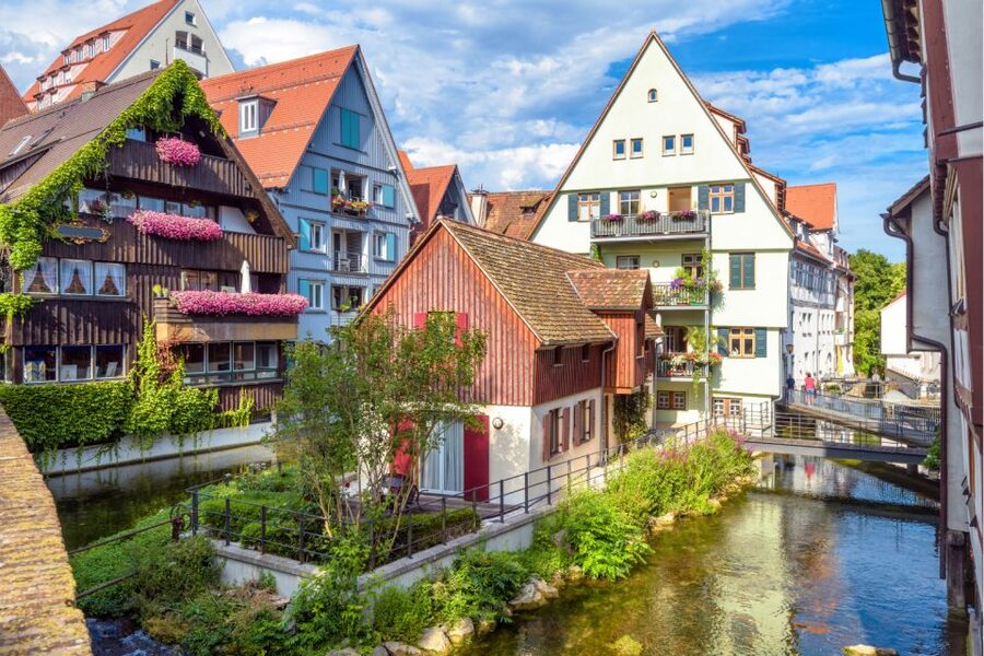 Ulm: Scavenger Hunt Self-Guided Walking Tour - Solving the final clues at Schwörhaus and town hall