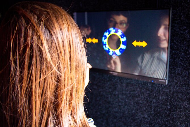 Undercover Agent Escape Game - High-Tech Spy Thriller - Agent Beckett’s role in keeping the game moving