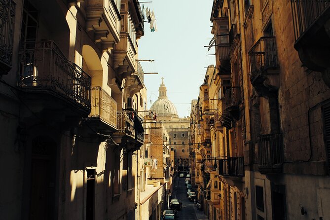 Valletta's Hidden Minds: Self-Guided Psychological Puzzle Walk - How the Questo game works in Valletta