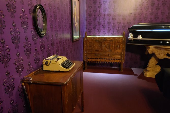 Vampire's Lair Escape Room Game for Private Group - Staff Support Can Make or Break the Hour